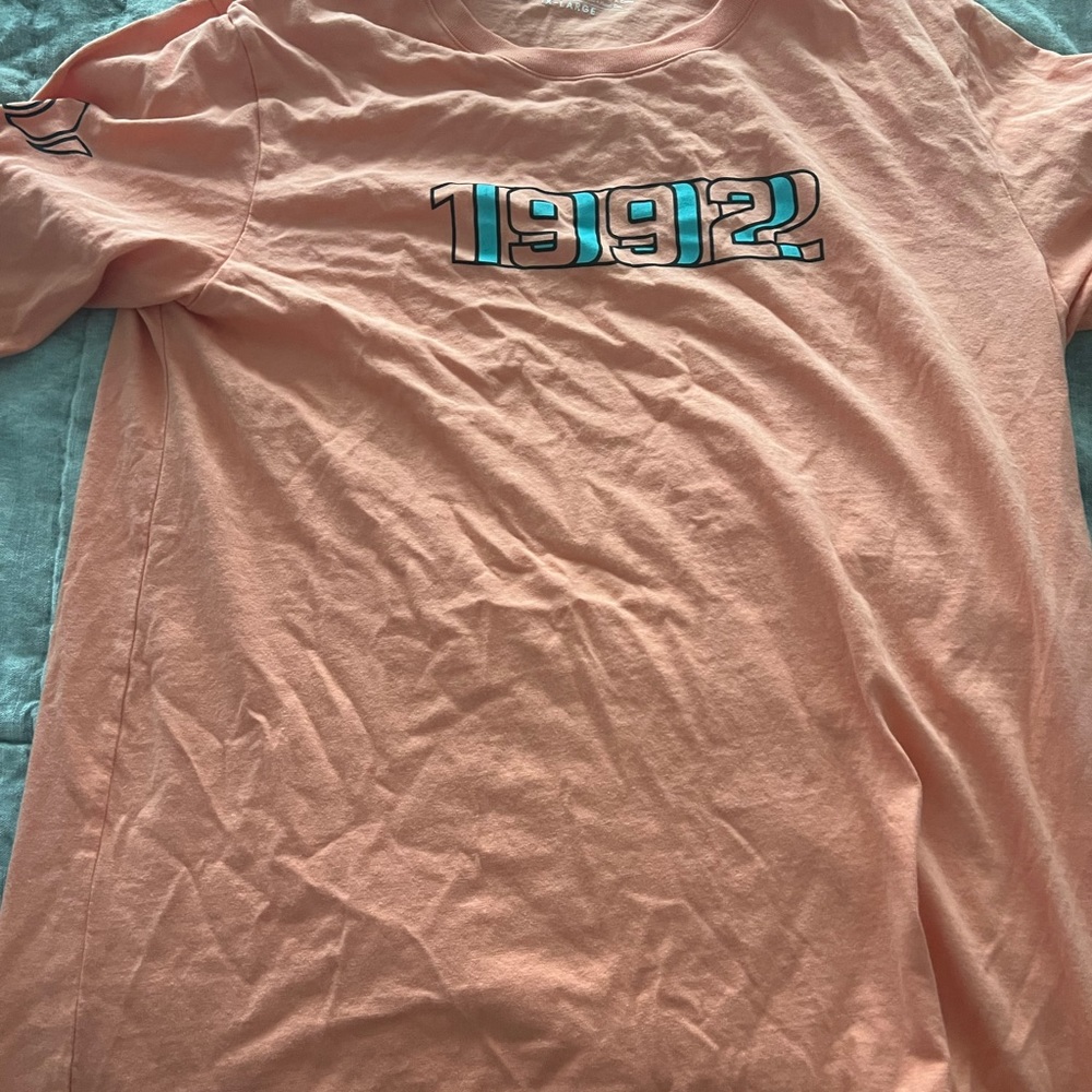 Dutch Bros peach colored 1992 long sleeve XL t-shirt